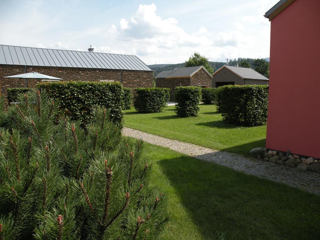 Gospodarstwo Agroturystyczne-Pensjonat Sad Podgorzyn Ngoại thất bức ảnh